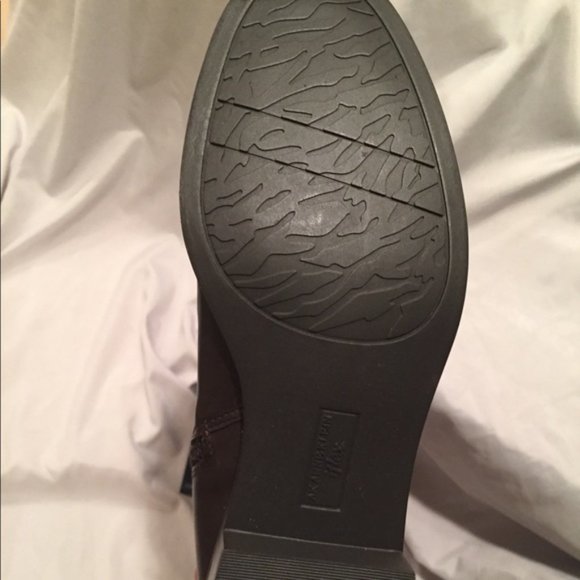 NWT Anne Klein riding boots in box. - Picture 2 of 2